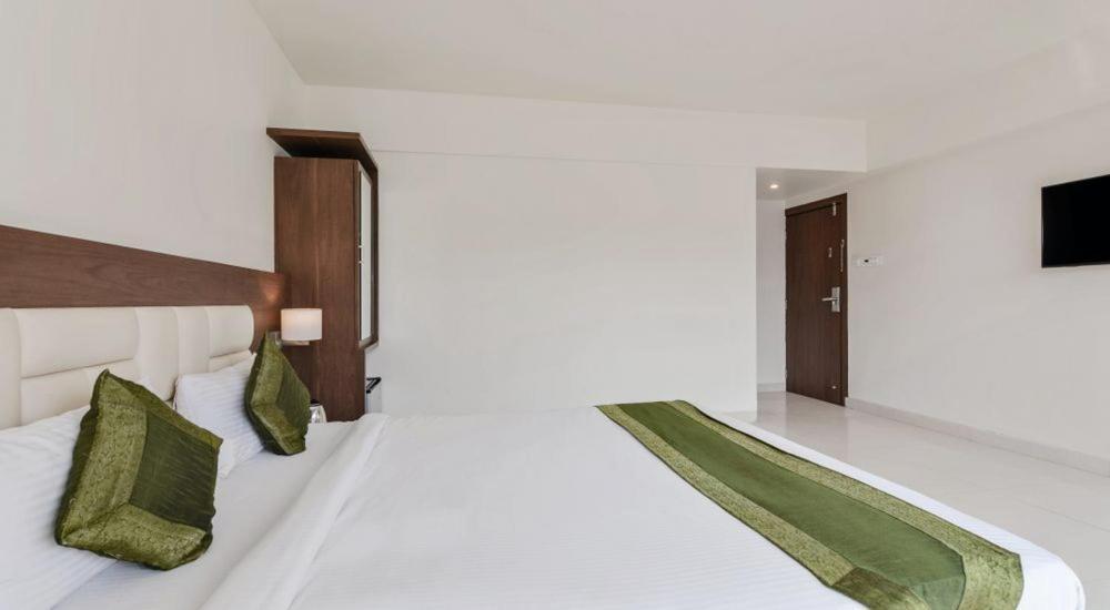 Staycation Holiday Navi Mumbai Exterior foto