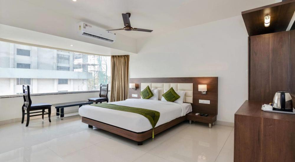 Staycation Holiday Navi Mumbai Exterior foto
