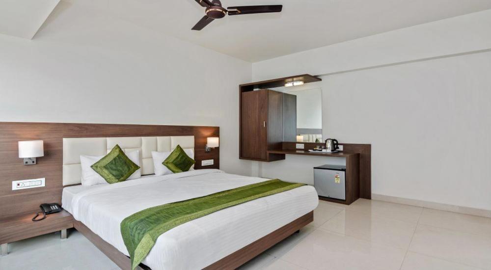 Staycation Holiday Navi Mumbai Exterior foto
